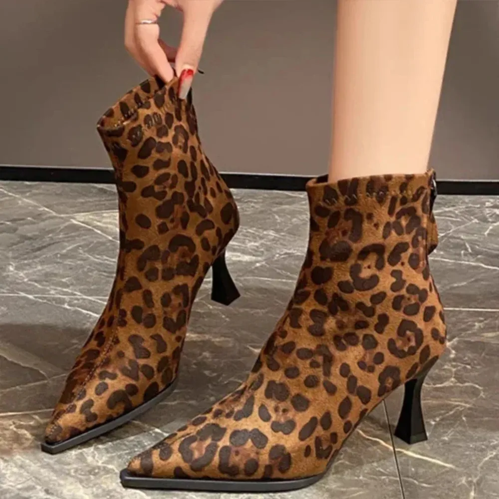 Beatrice - Modern Heeled Boot