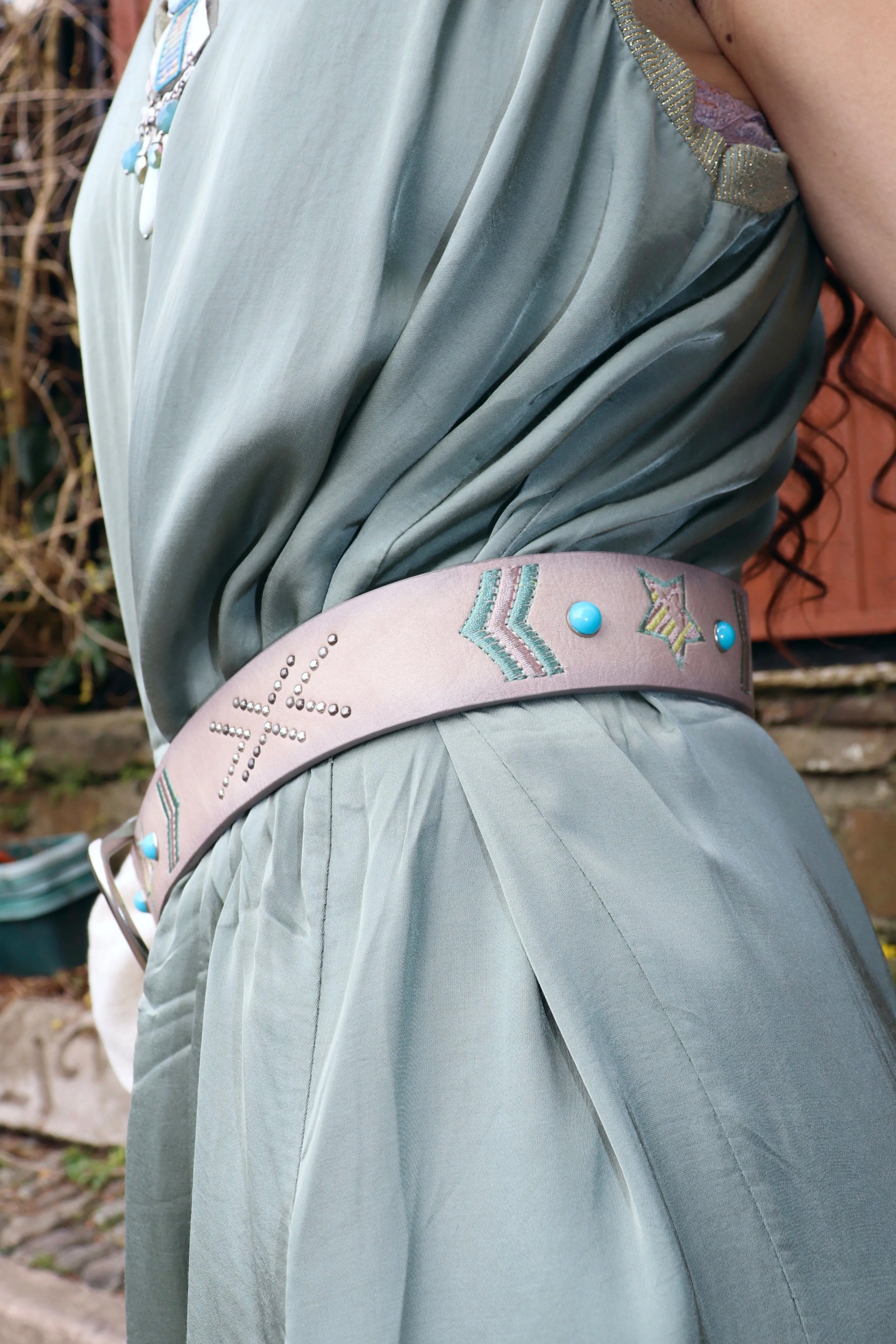 Embroidered belt (Beige)