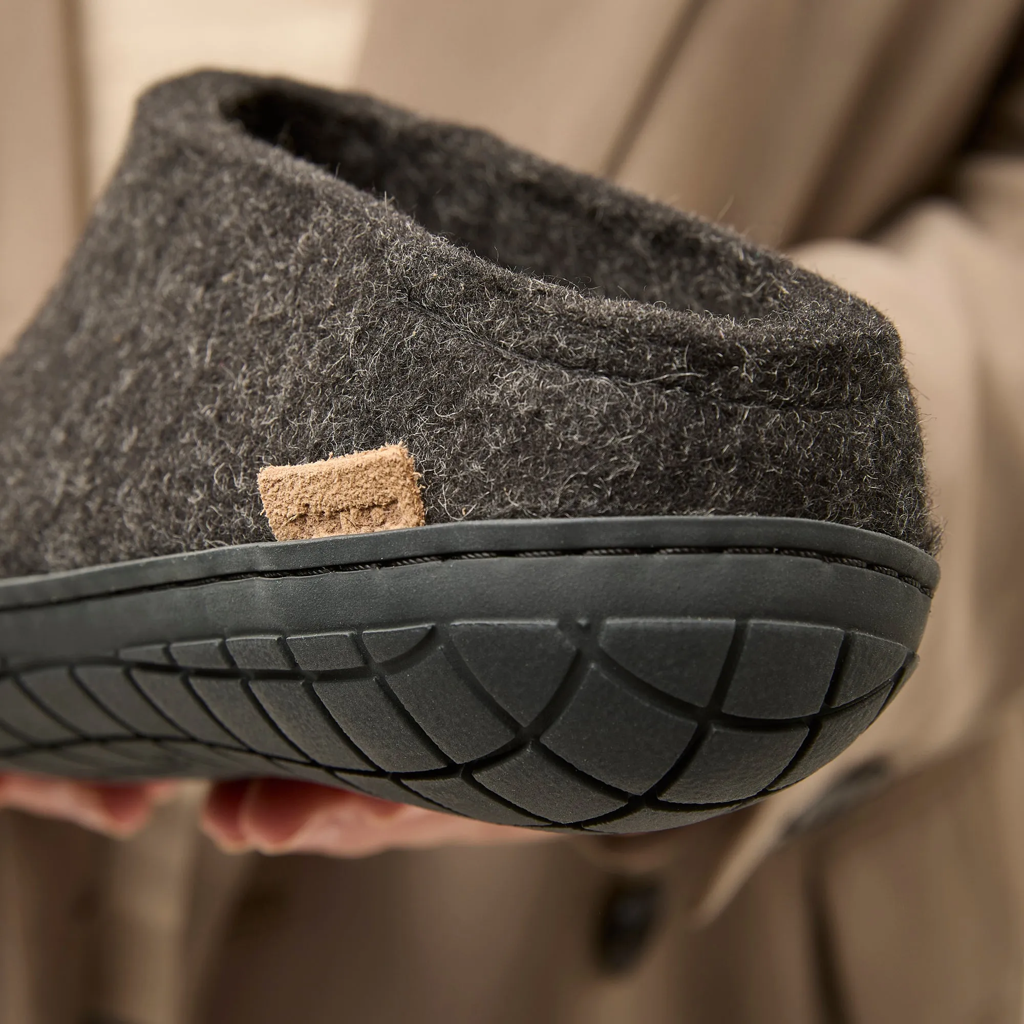 Slip-on with natural rubber sole - black - Charcoal