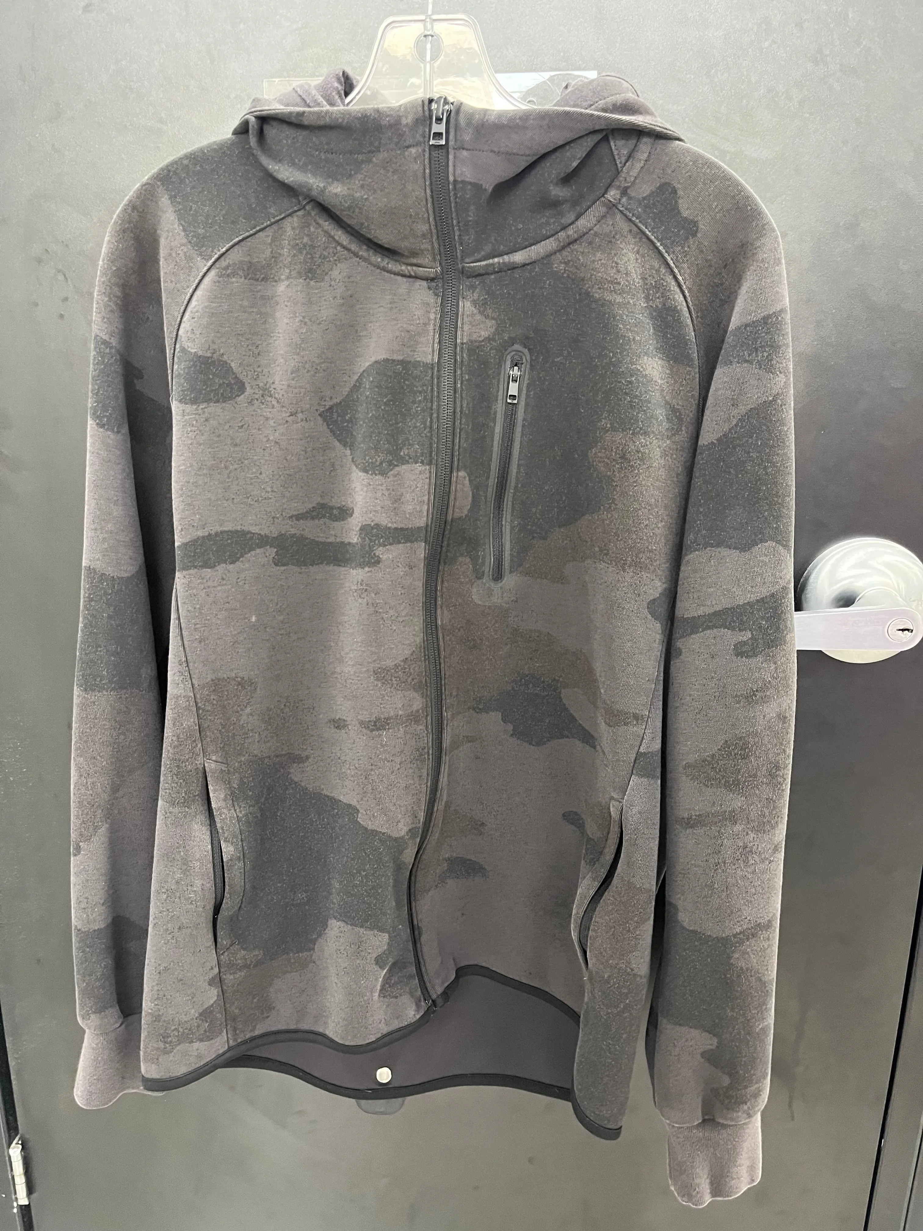 Uniqlo Outerwear Size Medium 5478